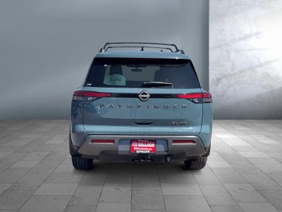 2026 Nissan Pathfinder SL