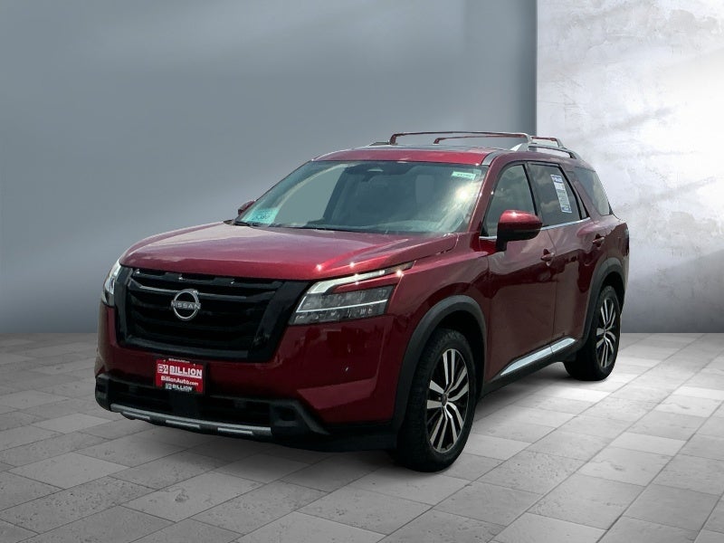2023 Nissan Pathfinder Platinum 4WD's photo