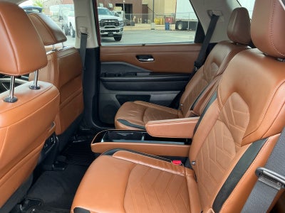 2023 Nissan Pathfinder Platinum