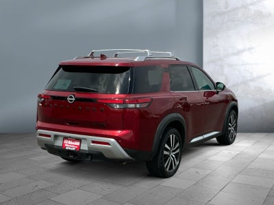 2023 Nissan Pathfinder Platinum