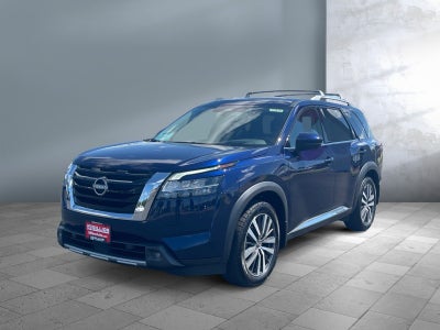 2022 Nissan Pathfinder Platinum