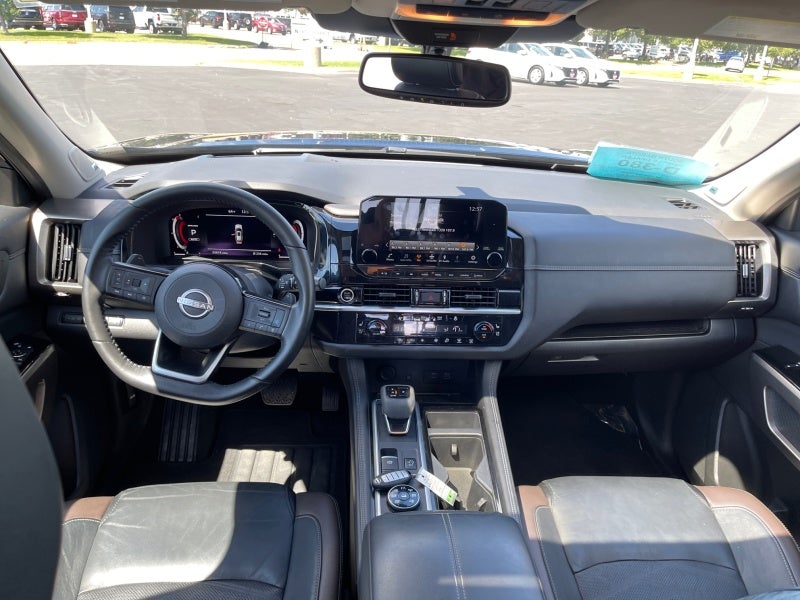 2022 Nissan Pathfinder Platinum