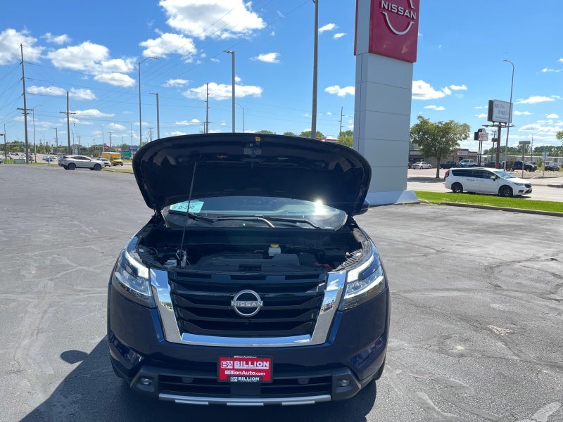 2022 Nissan Pathfinder Platinum