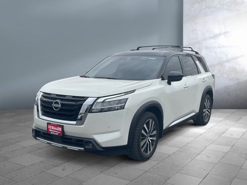 2022 Nissan Pathfinder Platinum