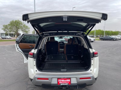 2022 Nissan Pathfinder Platinum