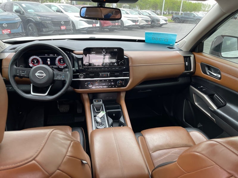 2022 Nissan Pathfinder Platinum