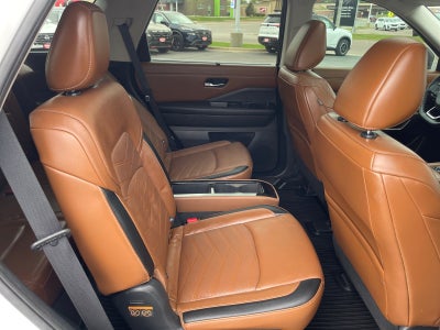 2022 Nissan Pathfinder Platinum