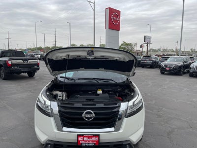 2022 Nissan Pathfinder Platinum