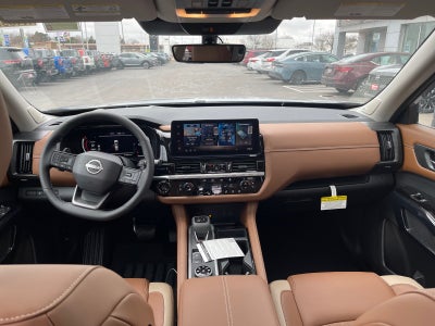 2026 Nissan Pathfinder Platinum