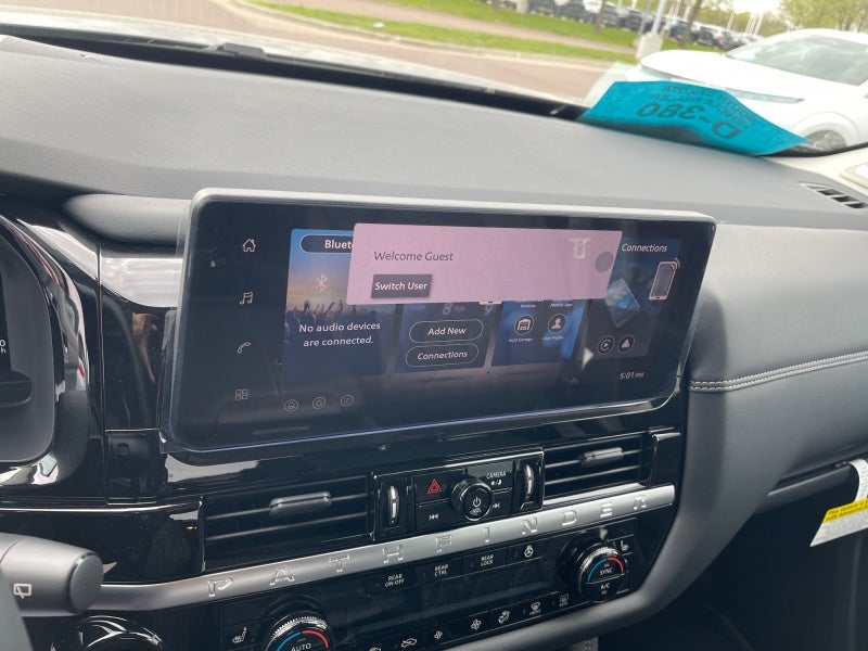 2026 Nissan Pathfinder Platinum