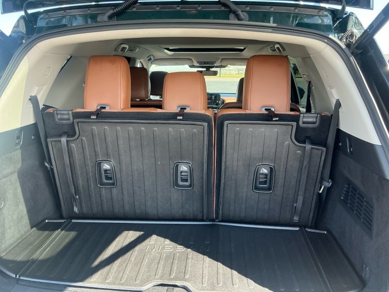 2025 Nissan Pathfinder Platinum
