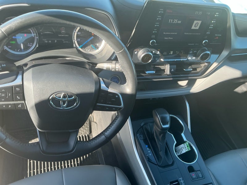 2022 Toyota Highlander Hybrid XLE