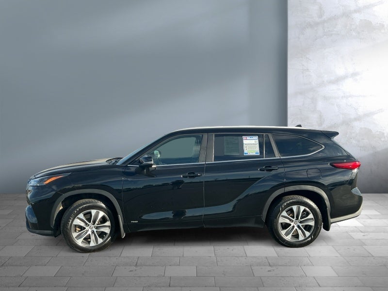 2023 Toyota Highlander Hybrid XLE