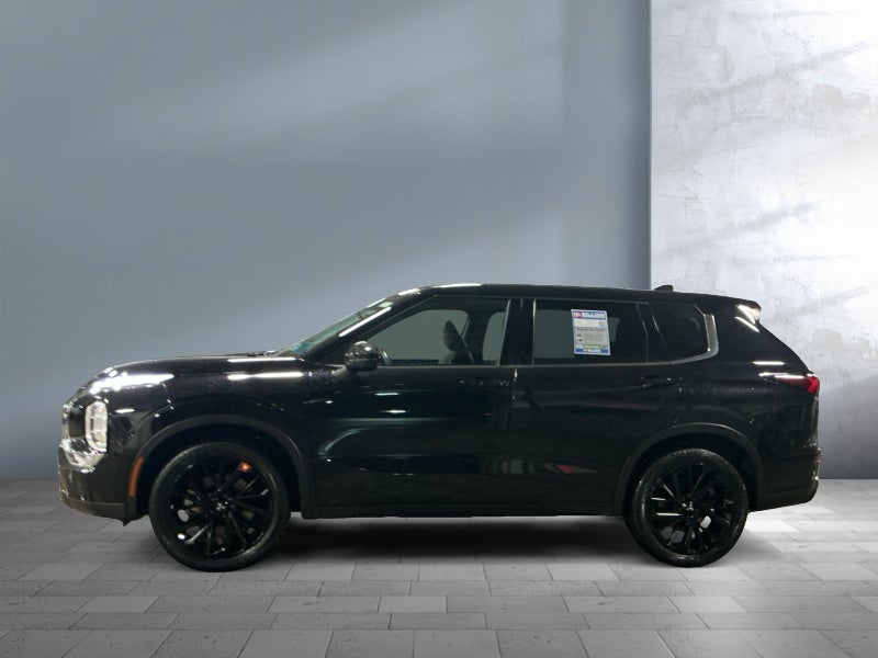 2023 Mitsubishi Outlander SE Black Edition