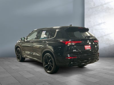 2023 Mitsubishi Outlander SE Black Edition