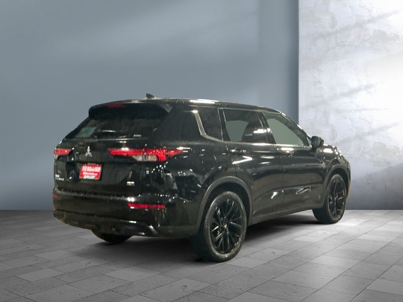 2023 Mitsubishi Outlander SE Black Edition