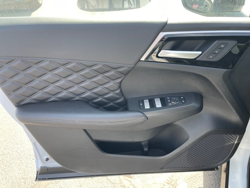 2026 Nissan Rogue Plug-In Hybrid Platinum