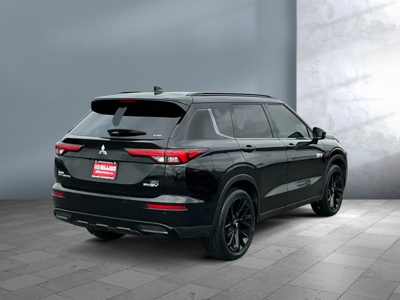 2025 Mitsubishi Outlander Plug-In Hybrid SEL Black Edition