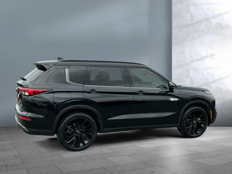2025 Mitsubishi Outlander Plug-In Hybrid SEL Black Edition