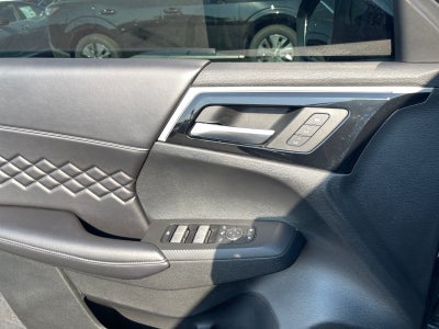 2025 Mitsubishi Outlander Plug-In Hybrid SEL Black Edition