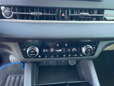 2025 Mitsubishi Outlander Plug-In Hybrid SEL Black Edition