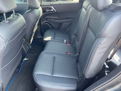 2025 Mitsubishi Outlander Plug-In Hybrid SEL Black Edition