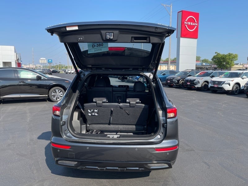 2025 Mitsubishi Outlander Plug-In Hybrid SEL Black Edition