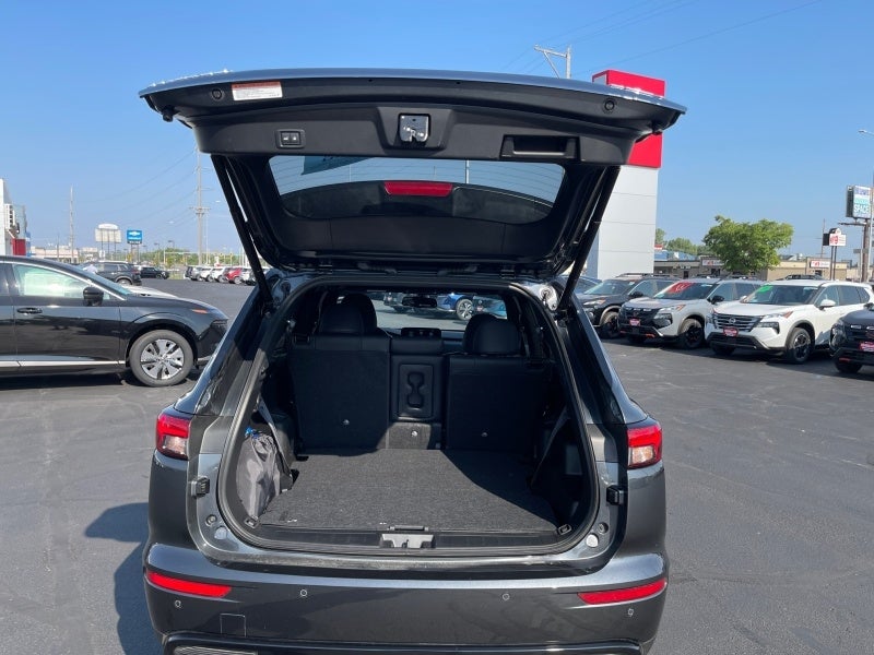 2025 Mitsubishi Outlander Plug-In Hybrid SEL Black Edition