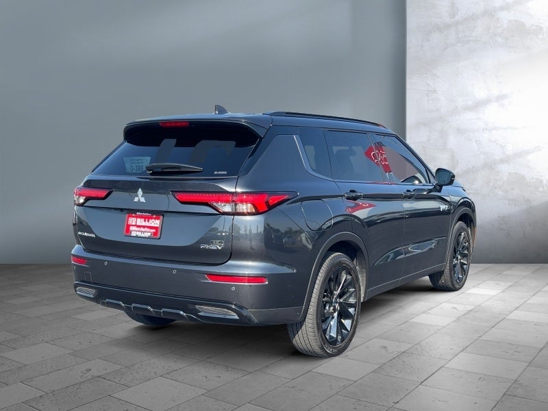 2025 Mitsubishi Outlander Plug-In Hybrid SEL Black Edition