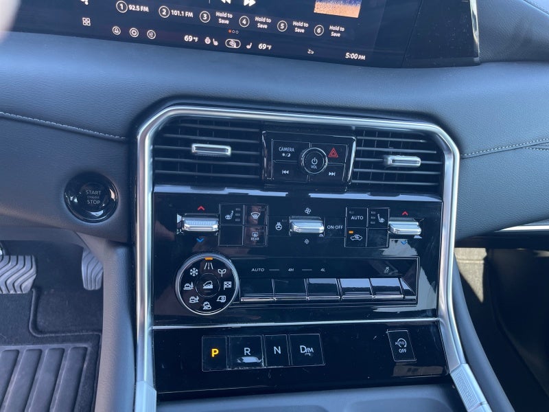 2025 Nissan Armada SL