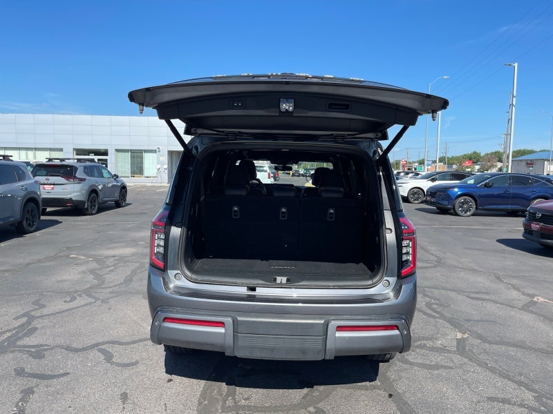 2025 Nissan Armada SL
