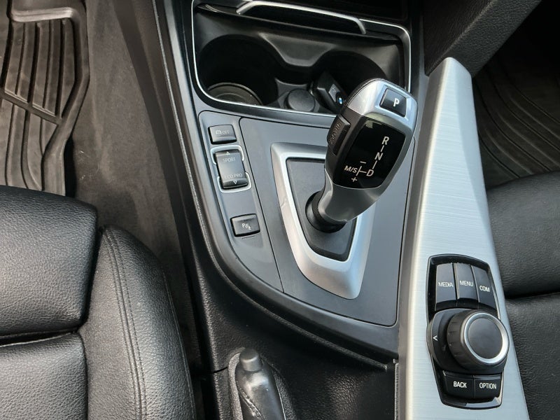 2018 BMW 3 Series 320i xDrive