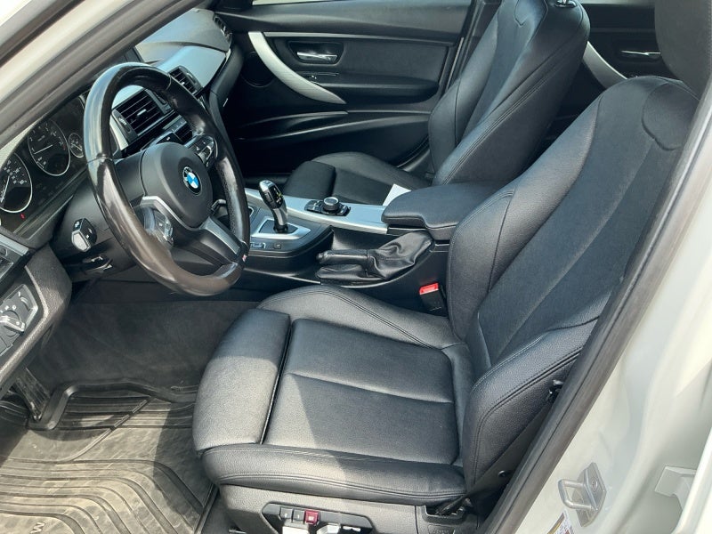 2018 BMW 3 Series 320i xDrive